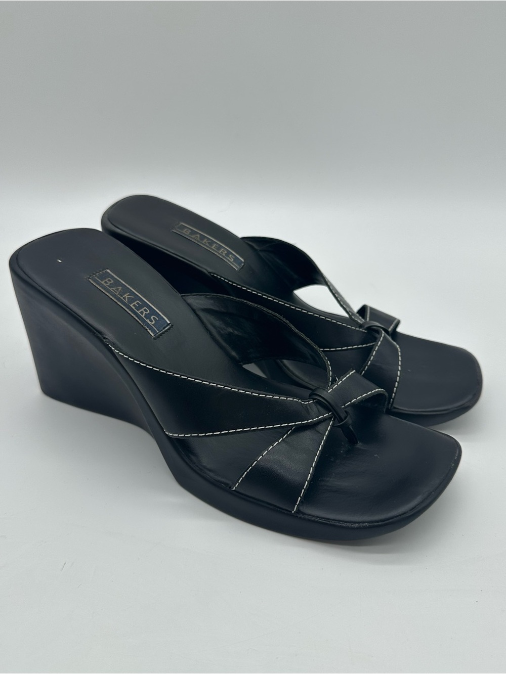Bakers Y2K Black Leather Wedge Knot Thong Sandals